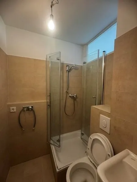 ++SOFORT BEZUGSFERTIG++ 2-Raum Wohnung mit Dusche und Balkon — photo 1
